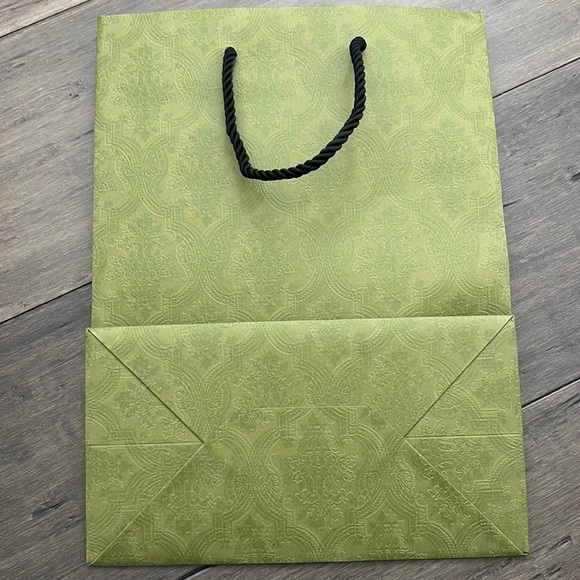 Gucci Gift Bag - Gucci Shopping Bag - Gucci Bag - Picture 2 of 3